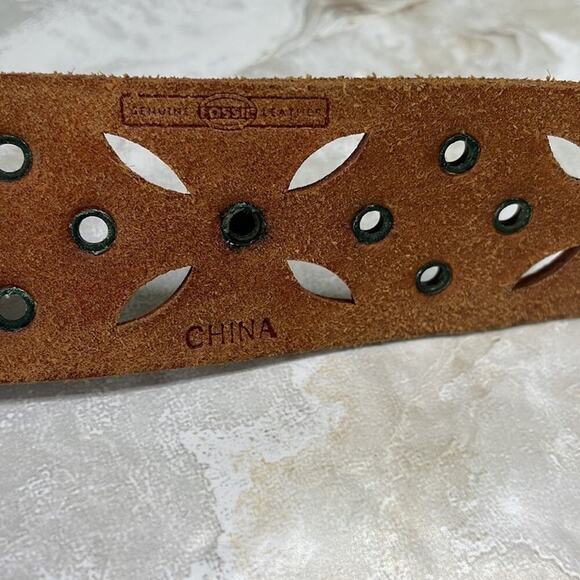 Fossil dye cut metallic leather boho belt - Picture 2 of 7